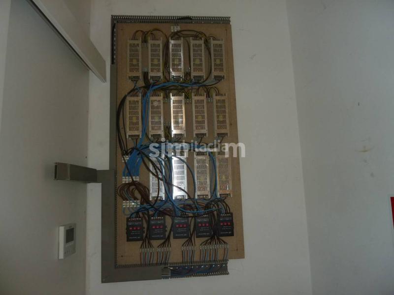 Foto 467d845c-268d-4f87-9778-6f77ece7b13b. Lloguer local comercial a argenters 18 a Centre Vic