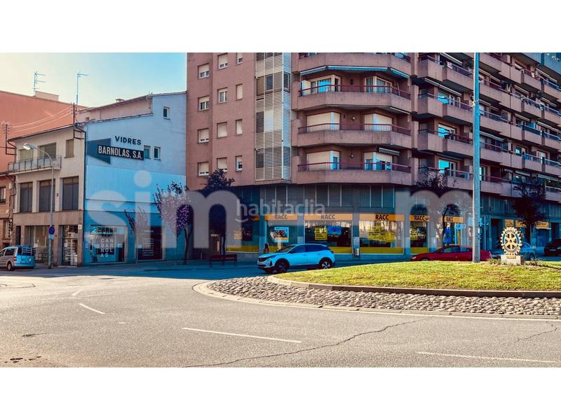 Foto 0ba26a41-b4e0-40db-88d7-ccc125fa2b9d. Location local commercial dans doctor junyent 9 dans Vic