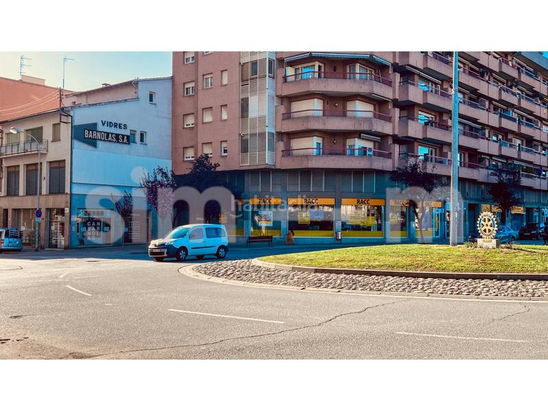 Foto 80d95afc-adae-47c9-a7fe-c968356261d2. Location local commercial dans doctor junyent 9 dans Vic