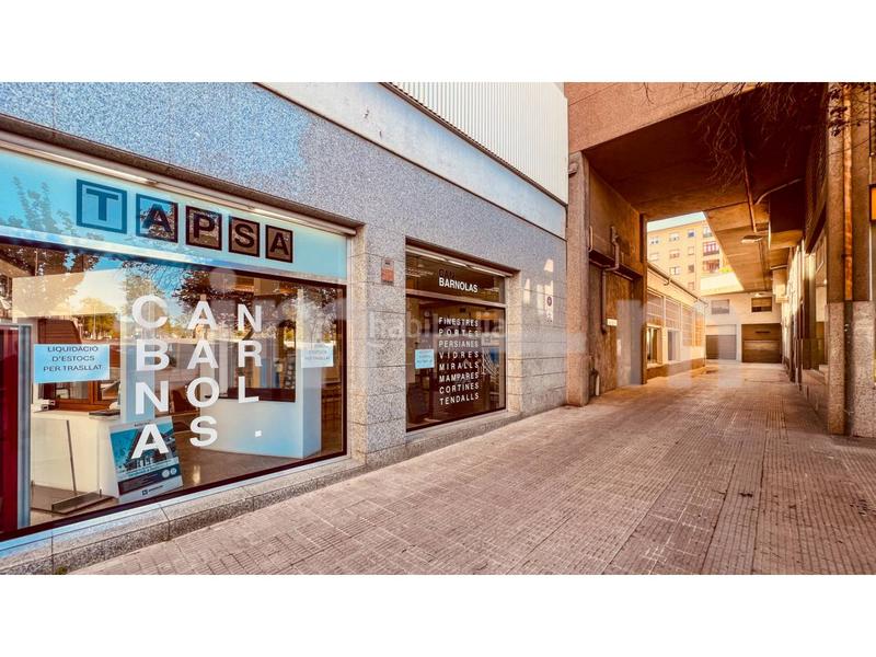 Foto 71a54699-b698-4925-8ebf-9f4ee4e1d1eb. Rent business premise in doctor junyent 9 in Centre Vic