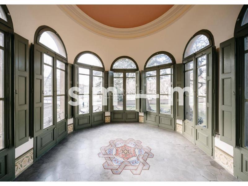 Foto 93b06117-f0c6-4842-8932-d61f34f8c14b. Location local commercial dans Centre Vic