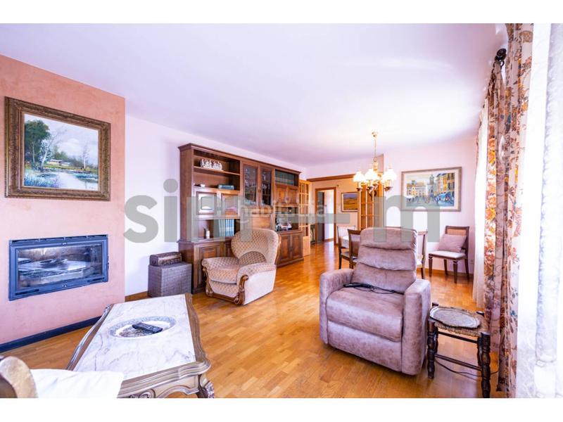 Foto 98f76270-1493-43c1-9b3c-0eefb9600526. Chalet with heating in El Sucre-El Nadal Vic