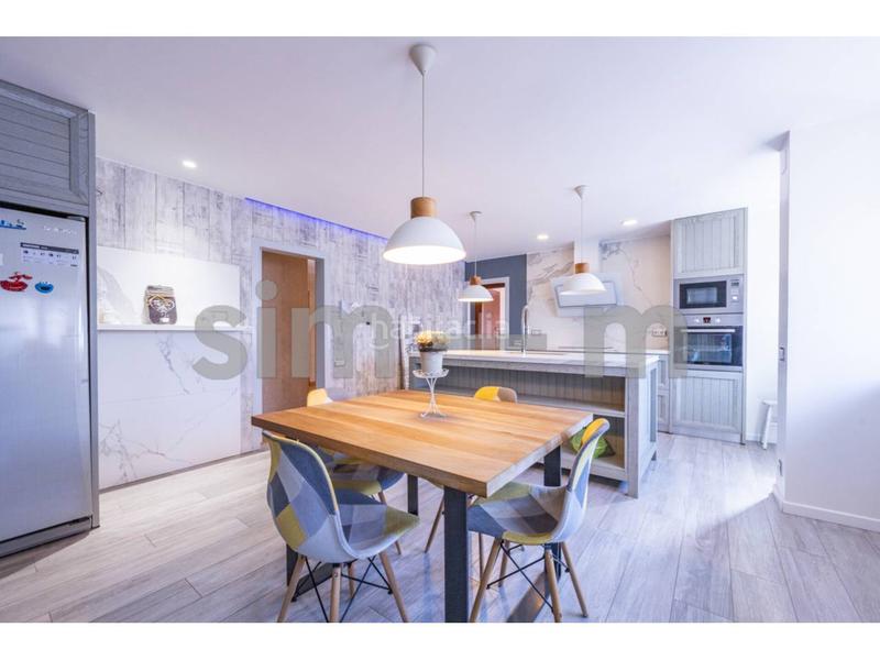 Foto 35685cf3-94af-4e9c-be2a-bac272b2ec71. Duplex avec chauffage dans Manlleu