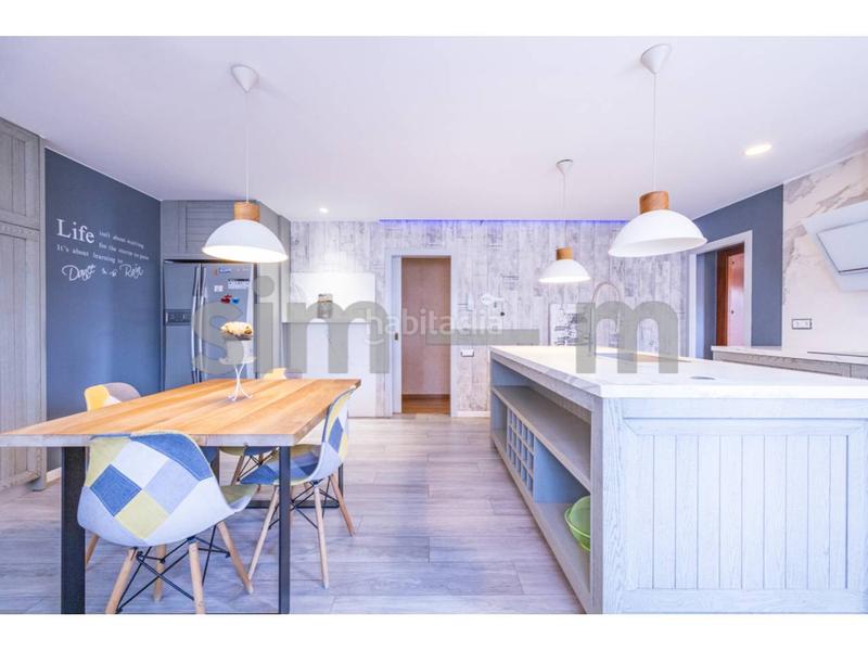 Foto 486148e4-ac91-4759-90c6-10760b7d10e8. Duplex avec chauffage dans Manlleu