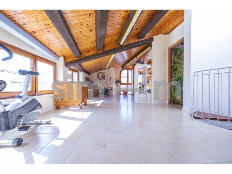 Foto 70b426e9-cae9-45dd-a6a0-7d0111c2592d. Duplex avec chauffage dans Manlleu