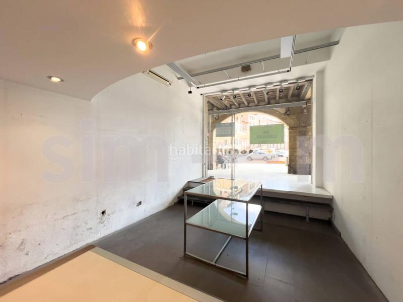 Foto 05847c6d-3dca-452e-b3e9-bceb7c174256. Alquiler local comercial  Centre històric en Vic