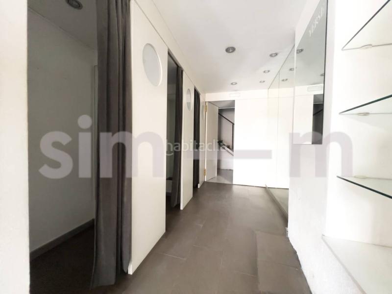 Foto 22daef33-e8a6-46e3-9cc8-c3a3dfd09459. Alquiler local comercial  Centre històric en Vic