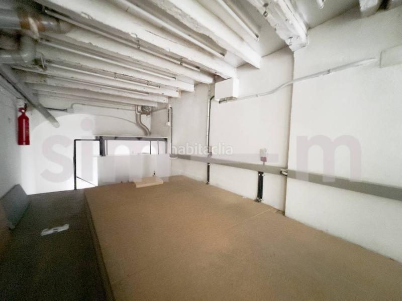 Foto 32c60255-092e-44af-b527-226a6c7ff260. Alquiler local comercial  Centre històric en Vic