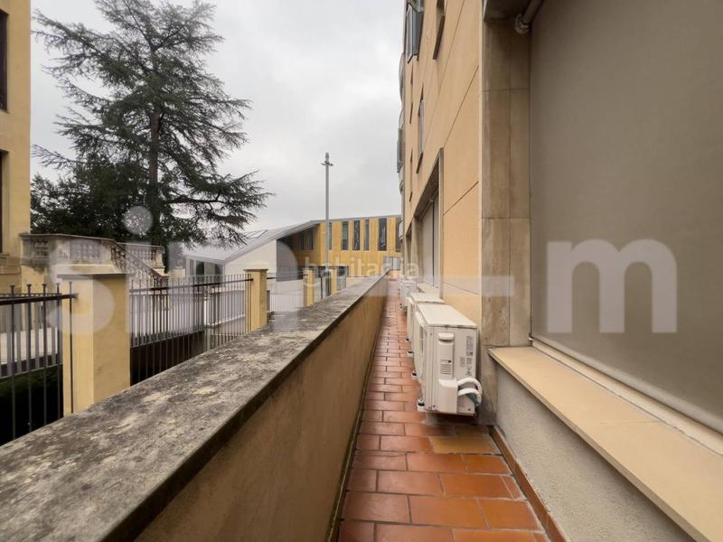 Foto c7091932-cc69-4c8b-92b3-7be658272dff. Alquiler oficina en bisbe torras i bages 4 local en alquiler zona centro en Vic