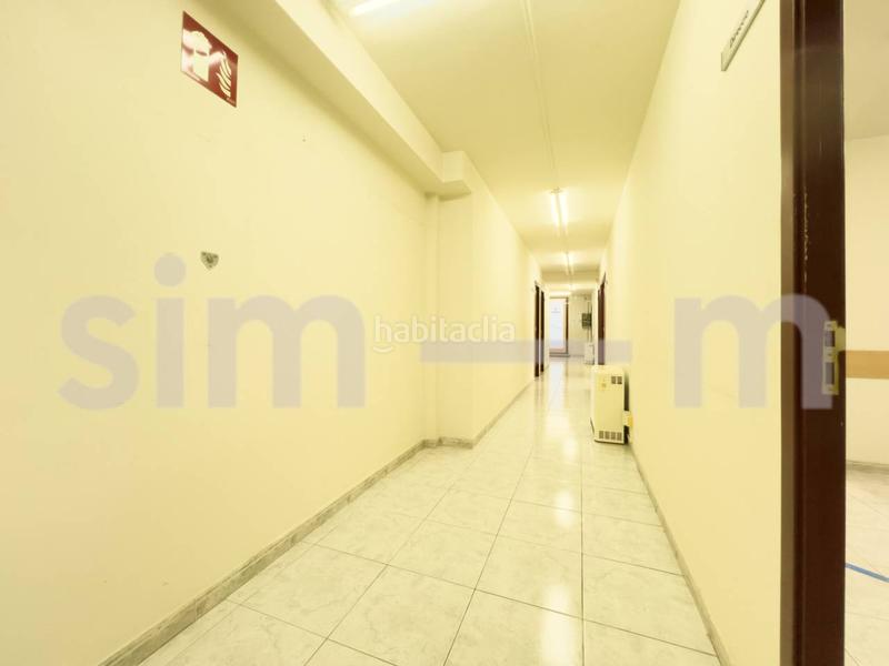 Foto c9ec8da4-83bb-4cda-b6e2-ac5a013e39b3. Alquiler oficina en bisbe torras i bages 4 local en alquiler zona centro en Vic
