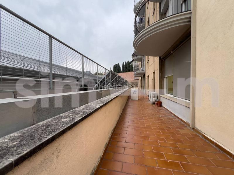 Foto 92e4f463-be81-4f98-97ab-39266cf059ee. Location bureau dans bisbe torras i bages 4 dans Centre Vic