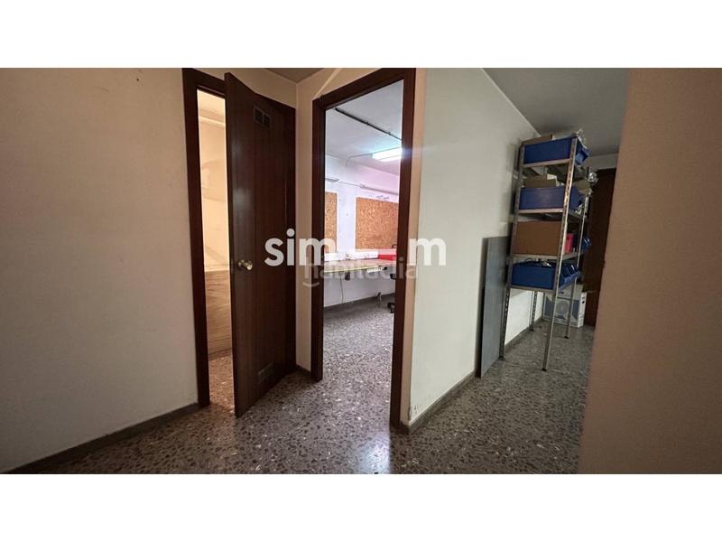 Foto cc2d989c-88b1-4c6c-a354-a7dba0032eed. Miete büro in francesc camprodon 31 in Nord Vic