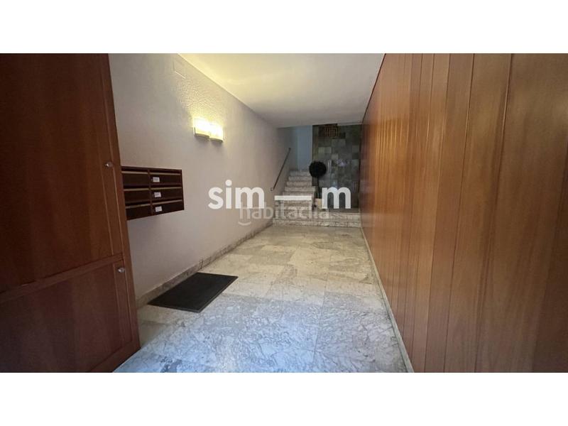 Foto cf912857-bf00-41af-bbf8-52b202bad86d. Miete büro in francesc camprodon 31 in Nord Vic