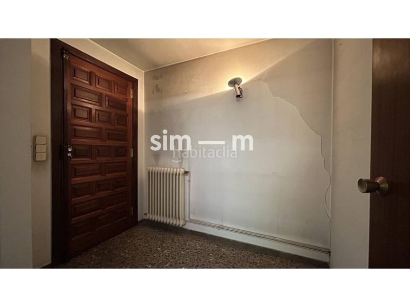 Foto 784061bb-f00d-46fa-97fa-372a47f5ab20. Rent office space in francesc camprodon 31 in Nord Vic
