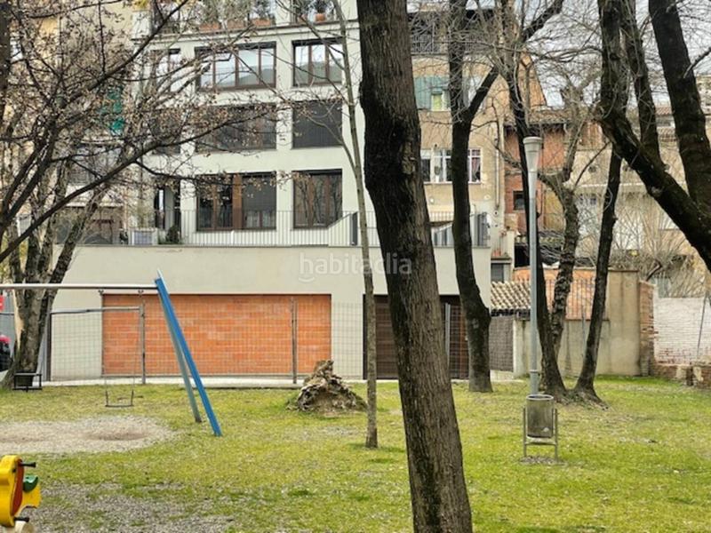 Foto b7754781-fc2c-4f35-aa93-df02eaa2173d. Geschäftsraum in Centre Vic