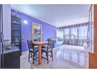 Flat in Estadi-Santa Anna. Piso en venta  zona horta vermella
