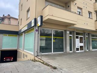 Lloguer Local Comercial  Avinguda bernat calbó. Local en alquiler  zona hospital general