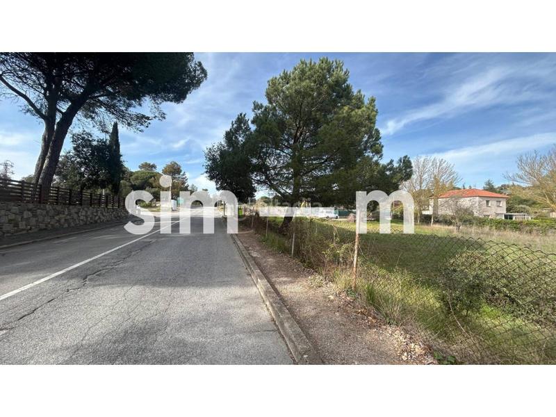 Foto a51ba1fa-7d5b-4553-9bdb-513a96fbd403. Gewerbliches grundstück in Seva