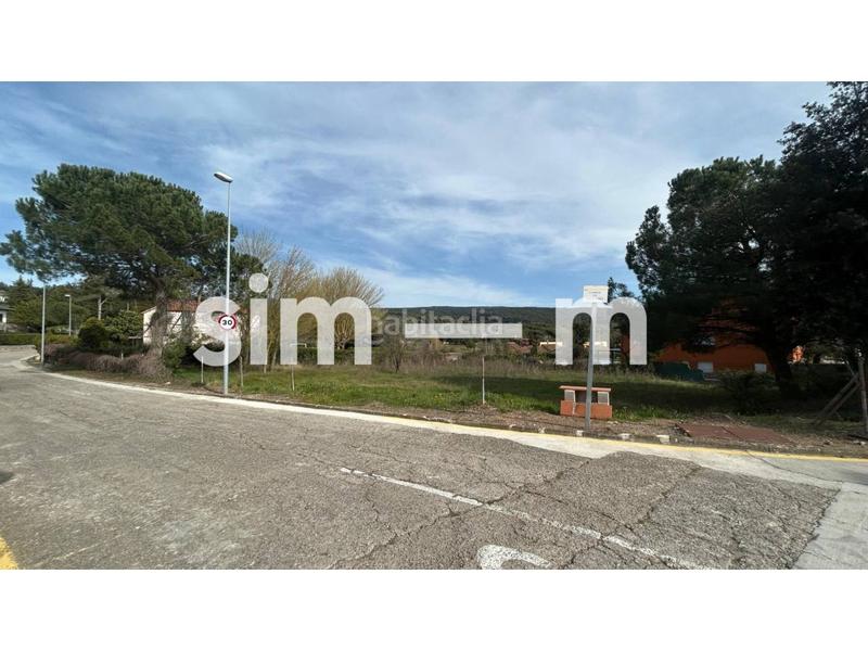 Foto bc9aeaba-3d40-4187-9b0e-a114f401c286. Gewerbliches grundstück in Seva