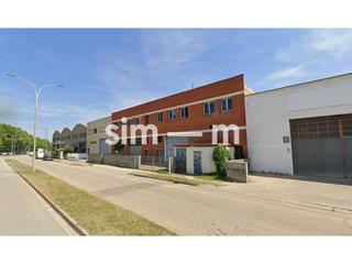 Lloguer Nau industrial a Caputxins-Ambulatori. Nave en alquiler  zona p.i. malloles