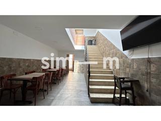 Haus in Manlleu. Edificio en venta  zona centro