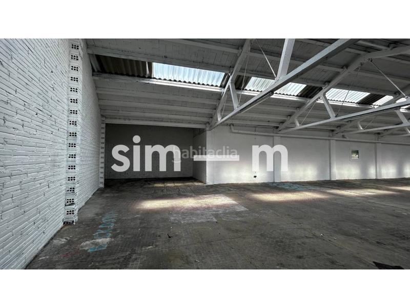 Foto 99595761-e457-4adf-9254-ebe420bb2512. Lloguer local comercial a Estadi-Santa Anna Vic