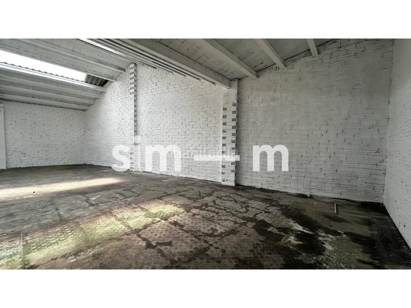 Foto baf0b543-5aba-4dce-bccf-fb8363dfb6e7. Lloguer local comercial a Estadi-Santa Anna Vic