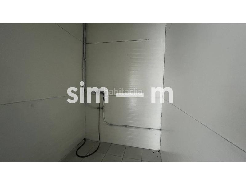 Foto dc1b9041-fad2-49be-9dc2-5f22188254aa. Lloguer local comercial a Estadi-Santa Anna Vic