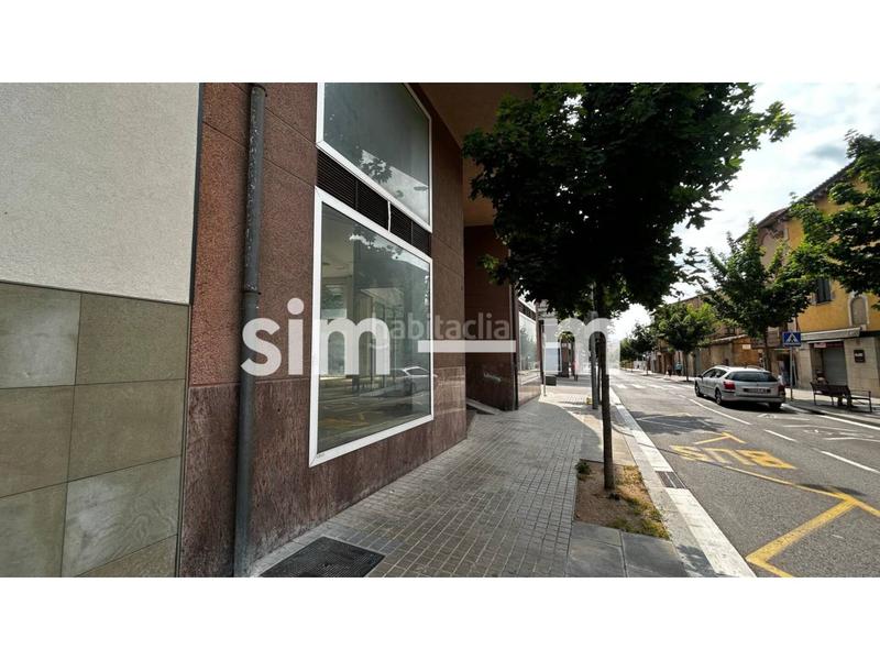 Foto a1f02448-bc00-4ff4-911d-01094cd2e3f4. Lloguer local comercial a Caputxins-Ambulatori Vic