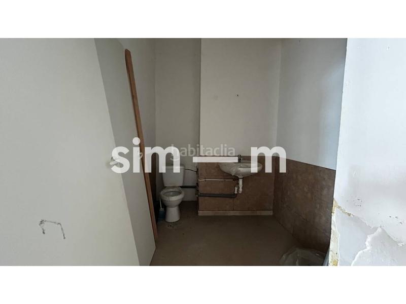 Foto 4a9a5edf-0d2c-4a05-a772-5e64500e3b1f. Location local commercial dans Caputxins-Ambulatori Vic