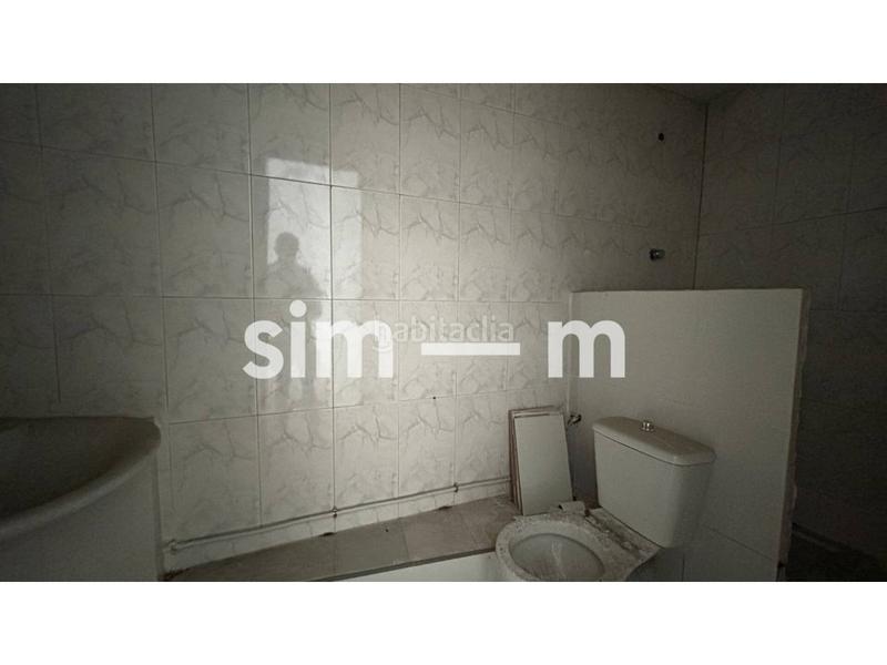 Foto 88916309-a66e-4711-8634-cade189baca0. Rent business premise in Caputxins-Ambulatori Vic