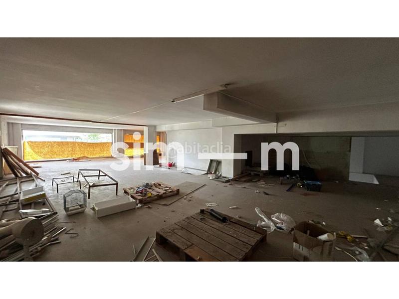 Foto ee8f28df-9eee-455b-95f1-eac640277d7b. Alquiler local comercial local en alquiler zona capuchinos en Vic