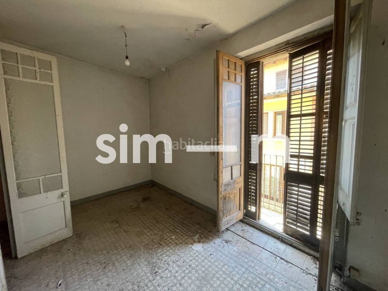 Foto 297dfe53-f301-44e4-9f1f-95981969dd03. Casa en calle nou 121 edificio en venta zona centro en Vic
