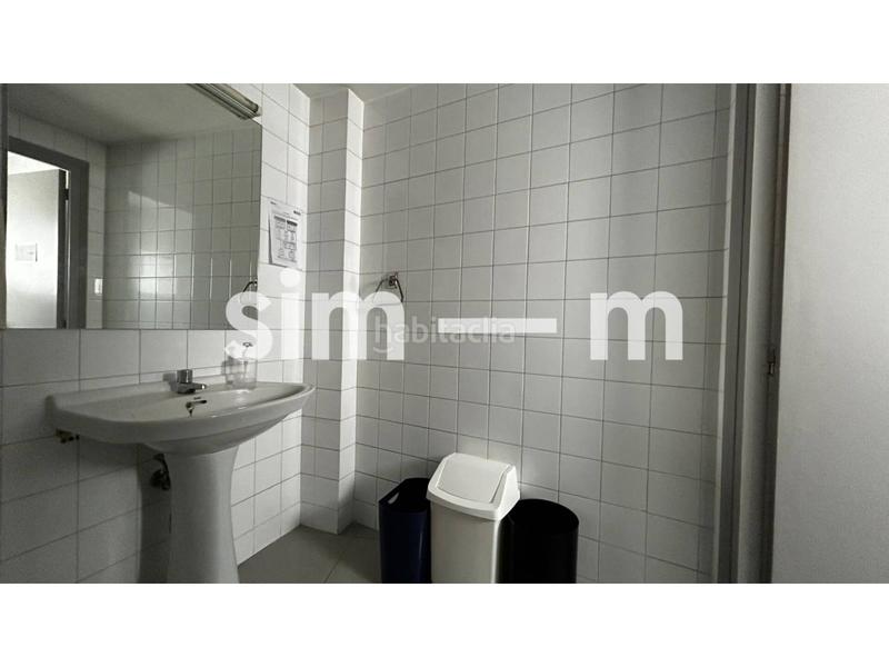 Foto a5b26a50-3761-47e1-9a82-3cb344d33b06. Affitto locale commerciale in major 35 in Tona