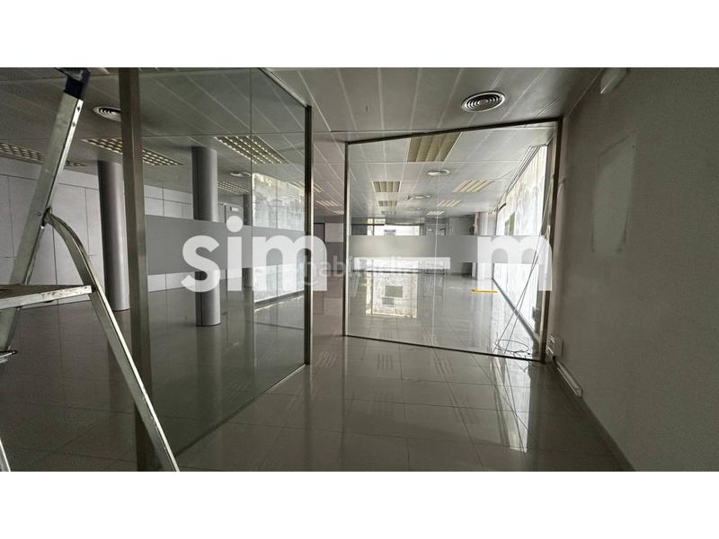 Foto b9881fd7-ceaa-479d-b9de-d44caeb9af4f. Miete geschäftsraum in major 35 in Tona