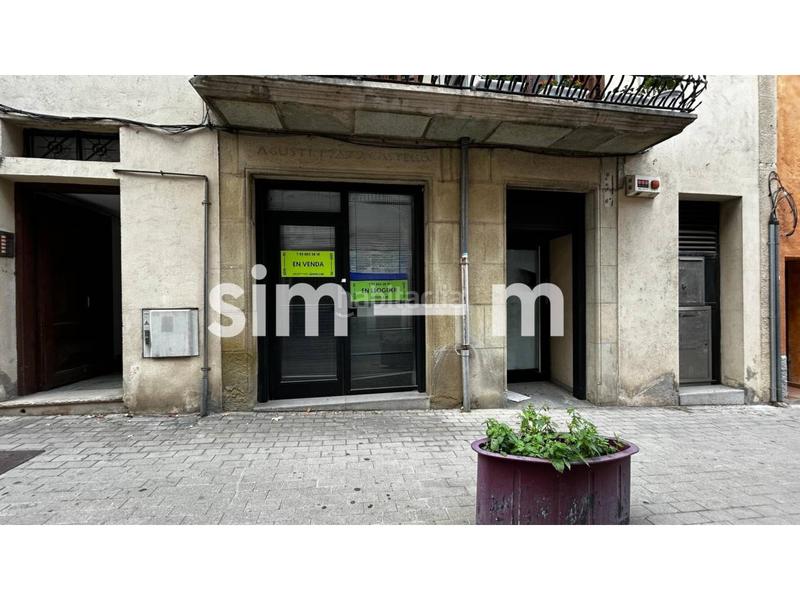 Foto 416a552b-e012-4e80-9bd9-b2746ec8cfd4. Local comercial en major 42 local en venta zona centro en Tona