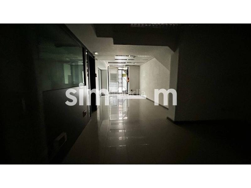 Foto 45e28abc-cc9b-4a33-96d0-aad27b06d563. Local comercial en major 42 local en venta zona centro en Tona