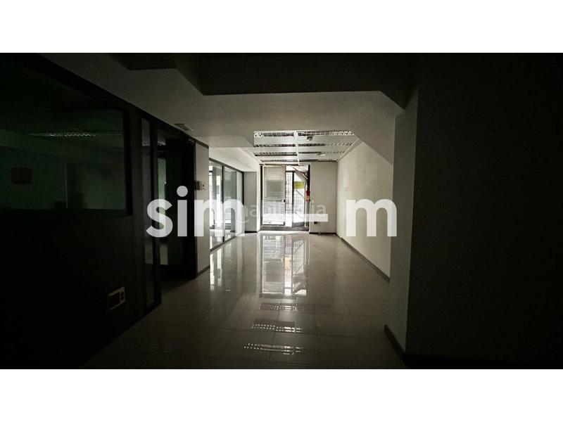 Foto b9642328-b7e3-4388-9a62-07a69e2553c8. Local comercial en major 42 local en venta zona centro en Tona