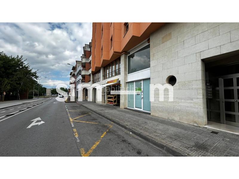 Foto 08cea268-78d9-42e8-bb55-450ff27a9c8a. Lloguer local comercial a Estadi-Santa Anna Vic