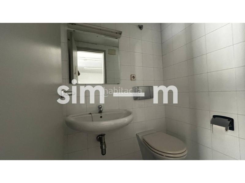 Foto 3d7da582-3e28-4929-9a0d-145cc9f3b5b1. Lloguer local comercial a Estadi-Santa Anna Vic