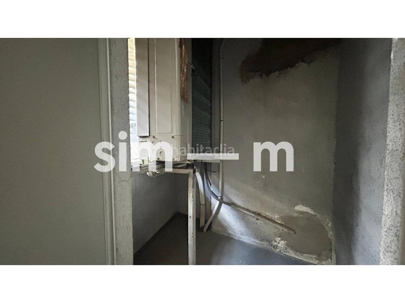 Foto 900012b4-1c47-42e0-9594-29a5dd2b8e54. Lloguer local comercial a Estadi-Santa Anna Vic