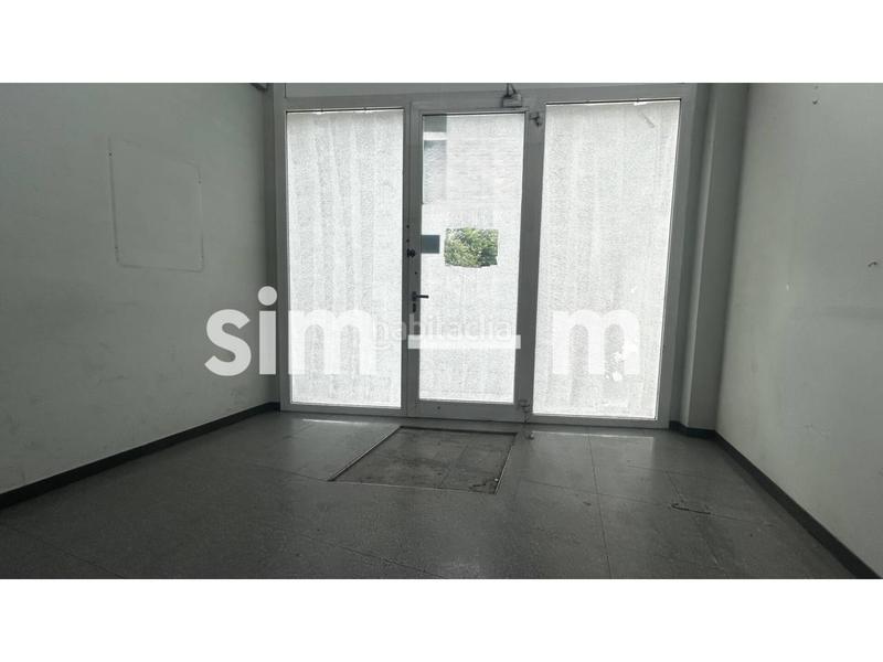 Foto a233ffc9-da15-41d0-8fb0-43a2734b9b78. Lloguer local comercial a Estadi-Santa Anna Vic