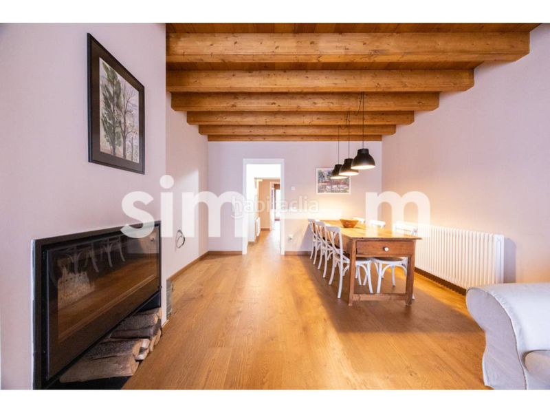 Foto 3708397d-ed3d-4904-b389-5b149051e539. Casa amb calefacció aparcament a Centre Vic