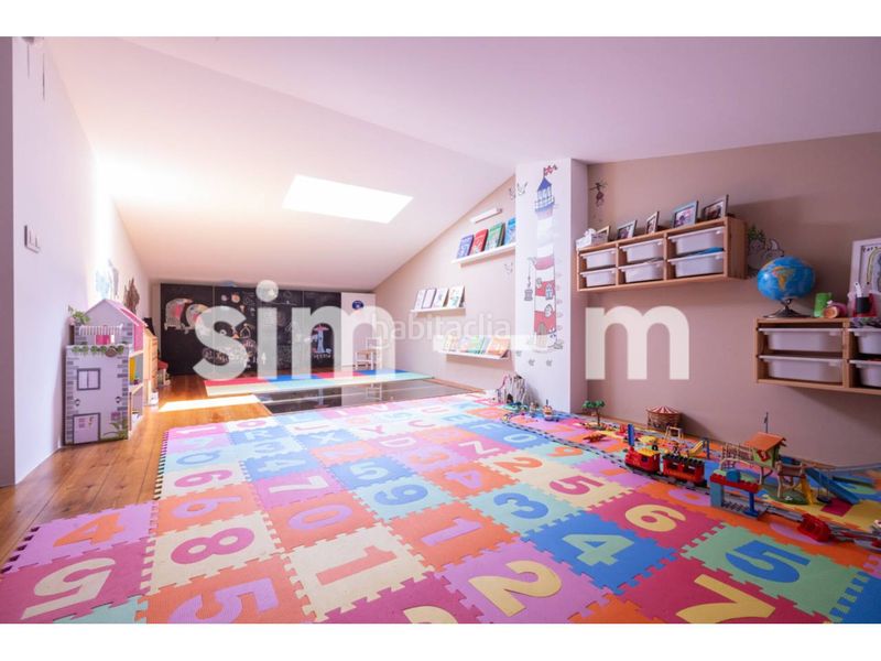 Foto 82fe7ebe-0b84-4014-ab97-3a80d474136d. Casa amb calefacció aparcament a Centre Vic