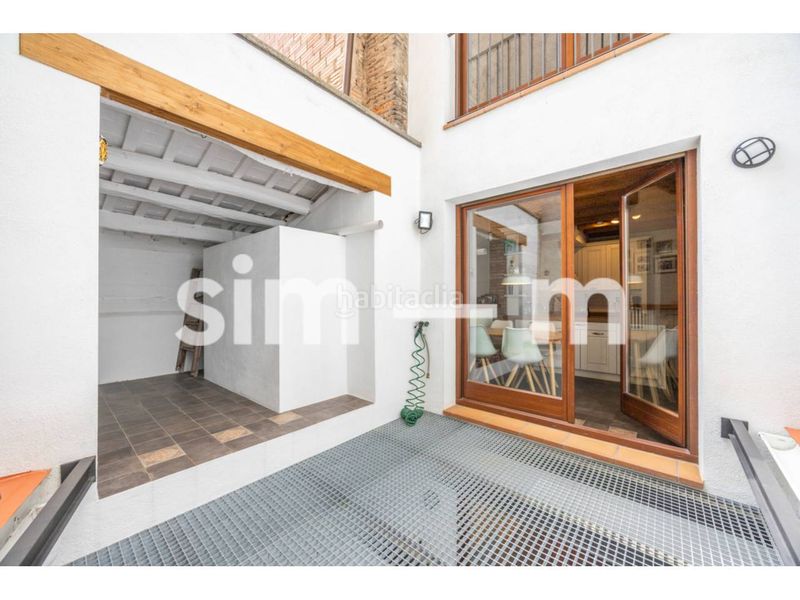 Foto c97b539f-5e61-4c1d-a656-19a299e19c45. Casa amb calefacció aparcament a Centre Vic