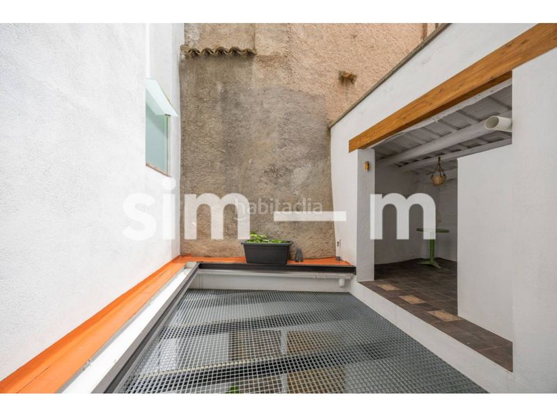 Foto ea6cd670-a531-4a39-b443-d2c94814c42f. Casa amb calefacció aparcament a Centre Vic