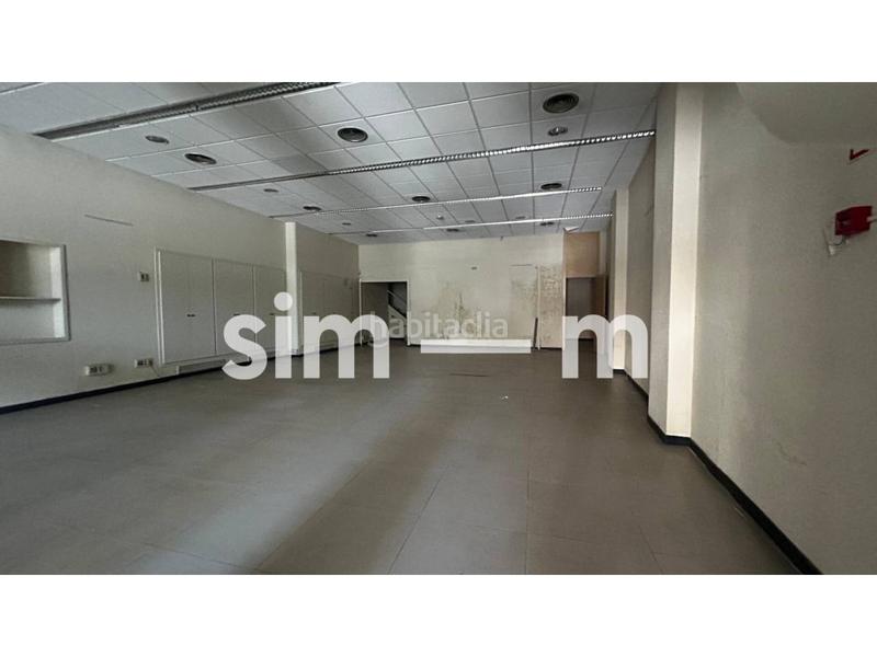 Foto 2823ab9e-a55f-4b32-bfae-6aff9a88fa2d. Business premise in mossèn guardiet 2 in Manlleu