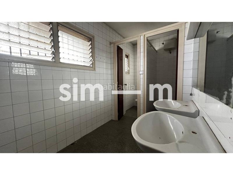 Foto b75b4525-3f07-4eb4-b412-d19d059f3527. Business premise in mossèn guardiet 2 in Manlleu