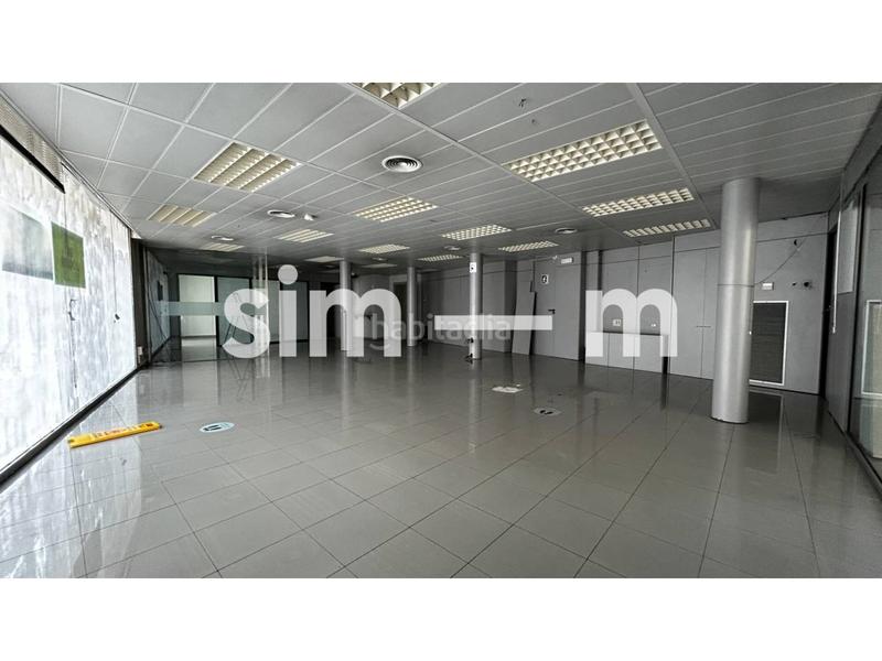 Foto 09954310-4ffa-48d7-9afb-4210d64e0bba. Local comercial en major 35 local en venta zona centro en Tona