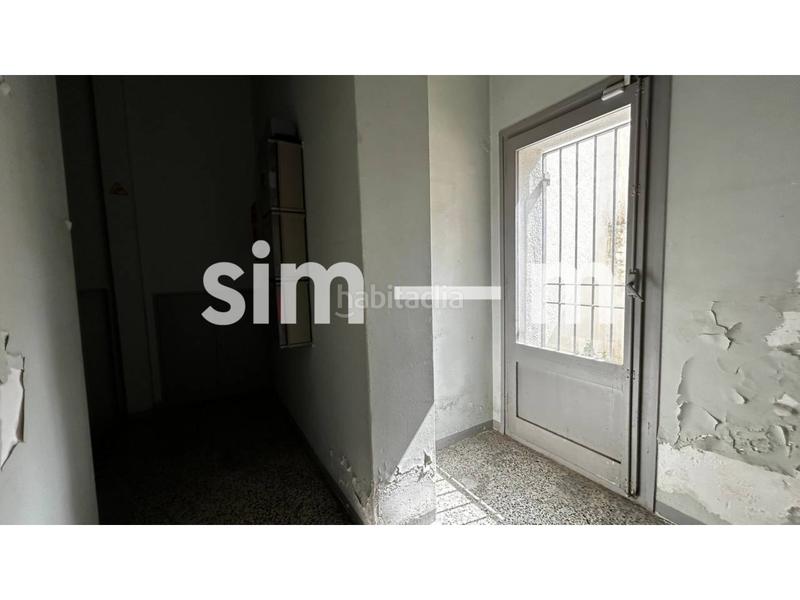 Foto 39defe21-7677-45a5-8e10-432dfe61b317. Local comercial en major 35 local en venta zona centro en Tona